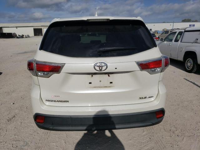 Foto 6 de la subasta – 2014 TOYOTA HIGHLANDER con VIN 5TDJKRFH4ES048511
