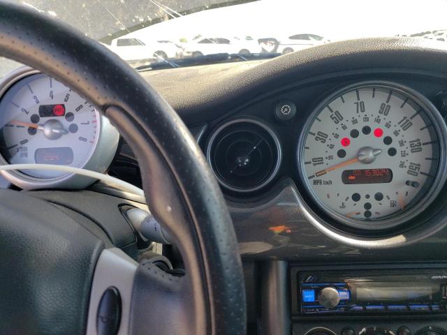 Photo 9 from auction – 2003 MINI COOPER S with VIN WMWRE33483TD64503