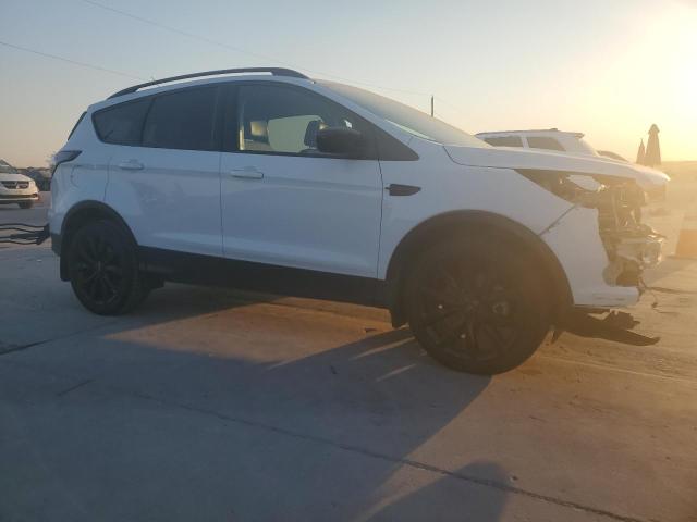 Photo 4 from auction – 2017 FORD ESCAPE SE with VIN 1FMCU0G97HUE23471