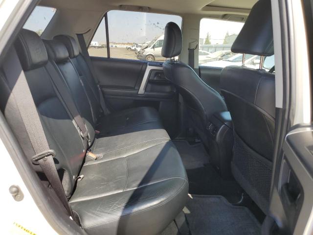 Photo 11 from auction – 2010 TOYOTA 4RUNNER SR with VIN JTEBU5JR0A5015640