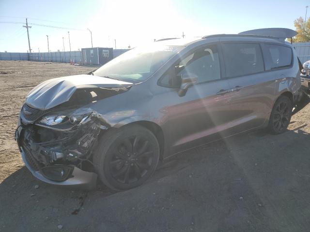 CHRYSLER PACIFICA T 2018 with VIN 2C4RC1EG7JR204389 - Photo from auction