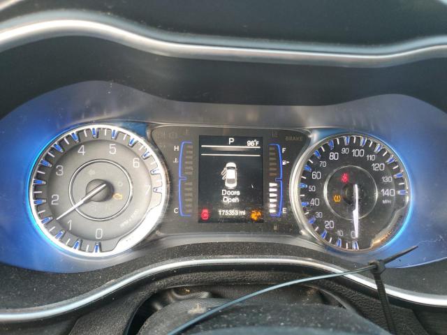 Photo 9 from auction – 2015 CHRYSLER 200 LIMITE with VIN 1C3CCCAB5FN703258