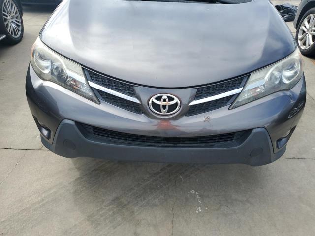 Photo 12 from auction – 2013 TOYOTA RAV4 LE with VIN JTMZFREV1D5008440