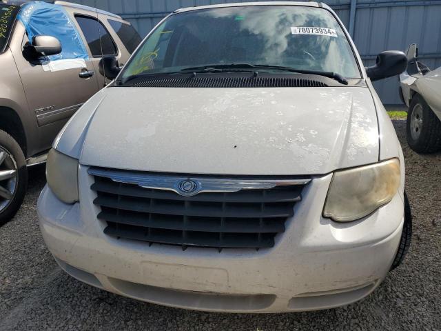 Photo 5 from auction – 2005 CHRYSLER TOWN & COU with VIN 2C4GP54L45R383725