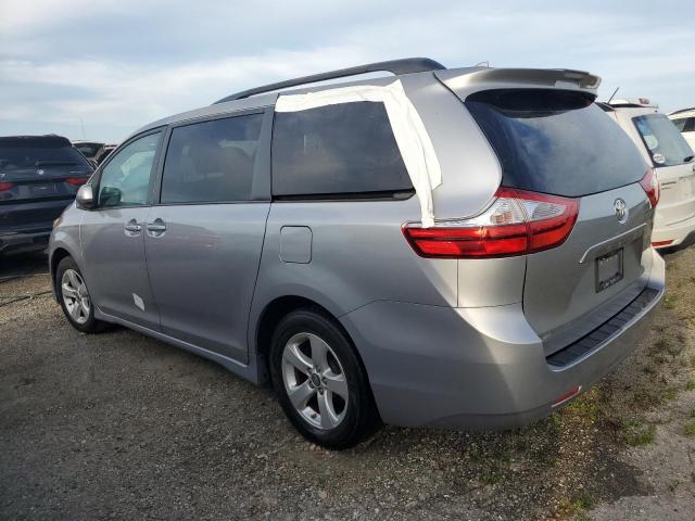 Photo 2 from auction – 2018 TOYOTA SIENNA LE with VIN 5TDKZ3DC2JS904242