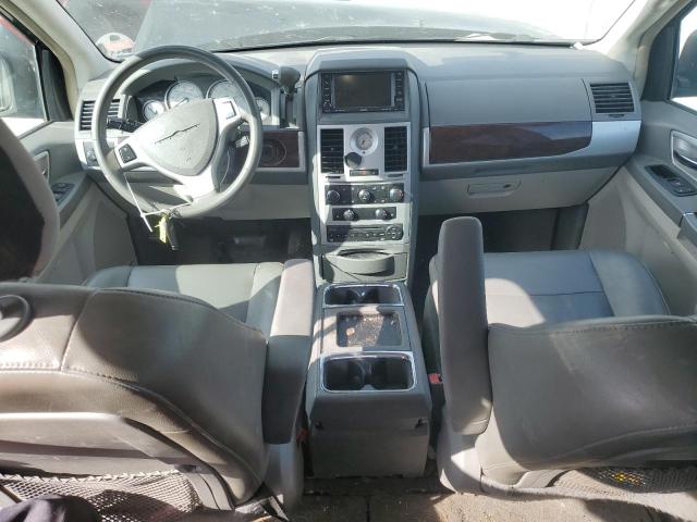 Photo 8 from auction – 2010 CHRYSLER TOWN & COU with VIN 2A4RR5D15AR468045