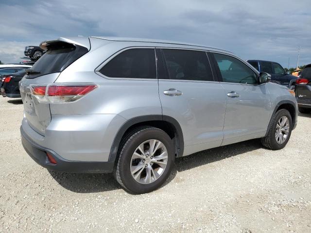 Photo 3 from auction – 2015 TOYOTA HIGHLANDER with VIN 5TDKKRFH4FS065850