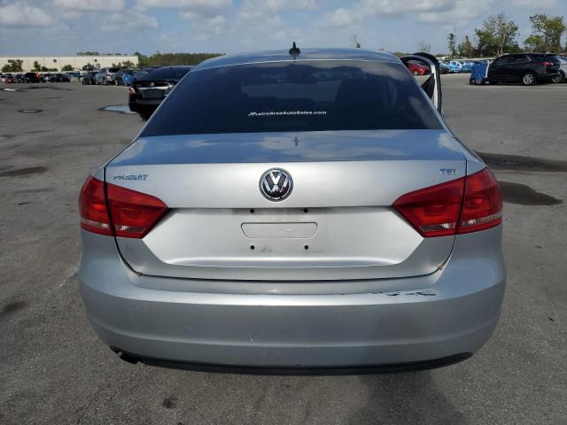 Photo 6 from auction – 2014 VOLKSWAGEN PASSAT S with VIN 1VWAS7A3XEC120830