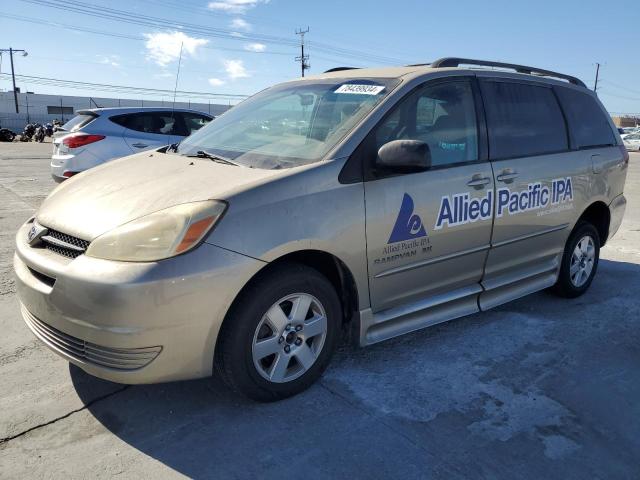 TOYOTA SIENNA LE 2004 with VIN 5TDZA23C84S142671 - Photo from auction