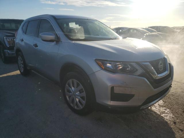 Photo 4 from auction – 2019 NISSAN ROGUE S with VIN 5N1AT2MT6KC832919