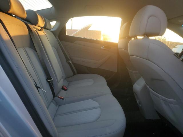 Photo 10 from auction – 2017 HYUNDAI SONATA HYB with VIN KMHE24L14HA048064