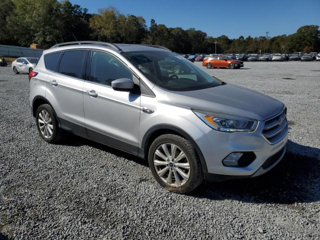 Photo 4 from auction – 2019 FORD ESCAPE SEL with VIN 1FMCU9HD2KUA28130