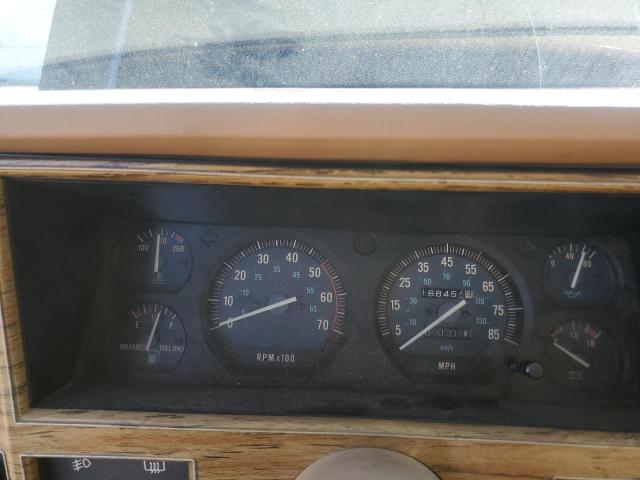 Photo 9 from auction – 1987 JEEP WAGONEER L with VIN 1JCMT7548HT021961
