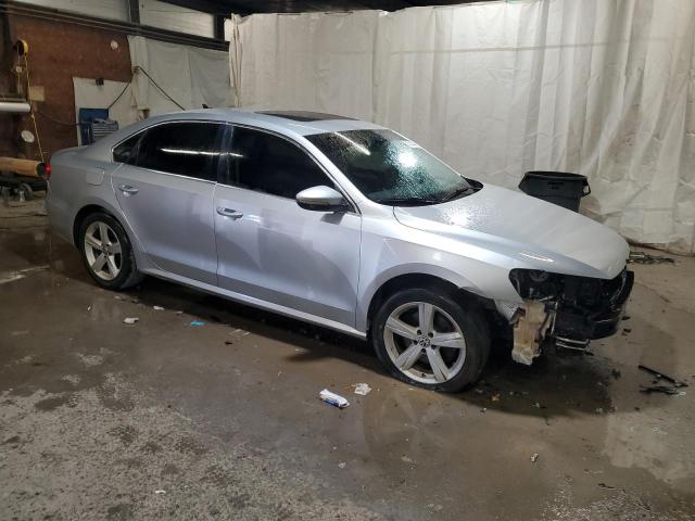 Photo 4 from auction – 2012 VOLKSWAGEN PASSAT SE with VIN 1VWBP7A37CC102255