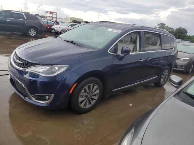 CHRYSLER PACIFICA T 2020 with VIN 2C4RC1EG8LR209961 - Photo from auction