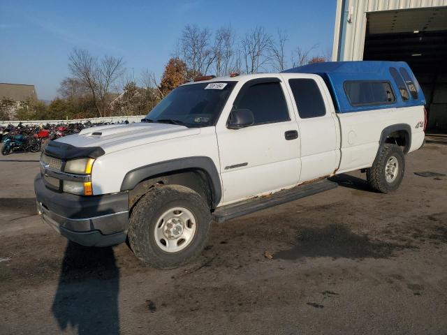 CHEVROLET SILVERADO 2004 with VIN 1GCHK29UX4E140807 - Photo from auction