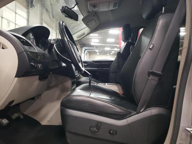 Photo 7 from auction – 2016 CHRYSLER TOWN & COU with VIN 2C4RC1BG4GR164706