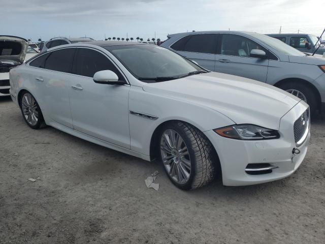 Photo 4 from auction – 2017 JAGUAR XJ with VIN SAJWJ1CD7H8W03828