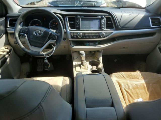 Photo 8 from auction – 2015 TOYOTA HIGHLANDER with VIN 5TDJKRFHXFS218176