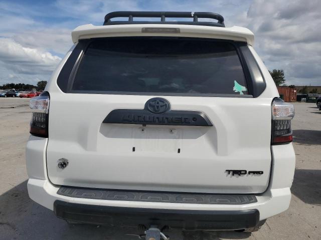 Photo 6 from auction – 2019 TOYOTA 4RUNNER SR with VIN JTEBU5JR7K5661856