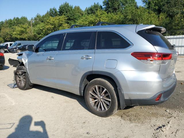 Photo 2 from auction – 2018 TOYOTA HIGHLANDER with VIN 5TDJZRFH4JS823380