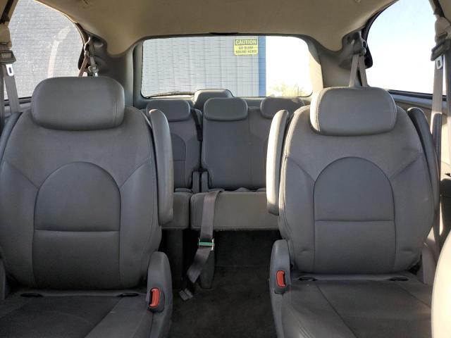 Photo 10 from auction – 2005 CHRYSLER TOWN & COU with VIN 2C8GP64L55R456962