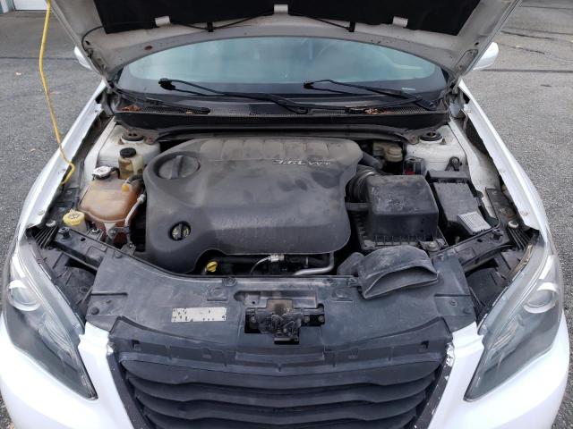Photo 11 from auction – 2014 CHRYSLER 200 LIMITE with VIN 1C3CCBCGXEN198643