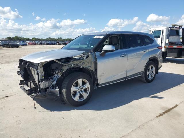 TOYOTA HIGHLANDER 2022 with VIN 5TDCZRAH3NS108175 - Photo from auction