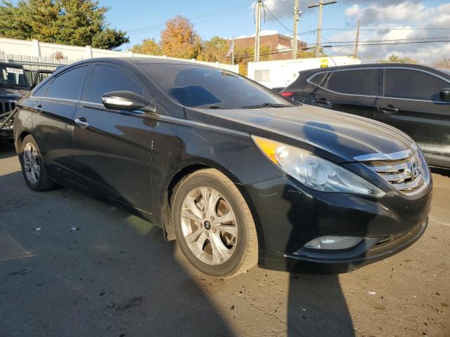 Photo 4 from auction – 2012 HYUNDAI SONATA SE with VIN 5NPEC4AC9CH474078