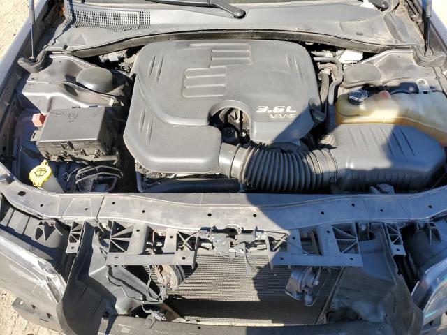 Фото 11 с аукциона – 2019 CHRYSLER 300 S с VIN 2C3CCABG8KH637273