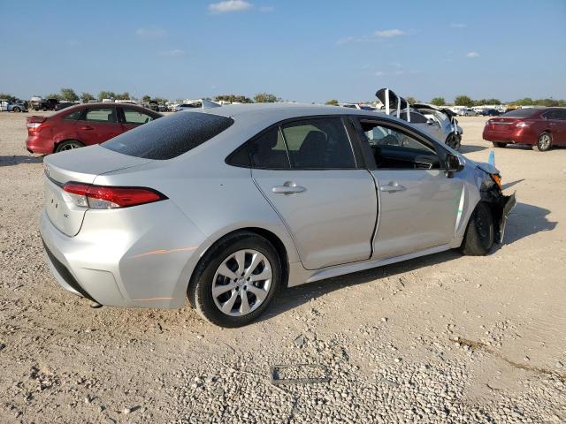 Photo 3 from auction – 2022 TOYOTA COROLLA LE with VIN 5YFEPMAE8NP300210