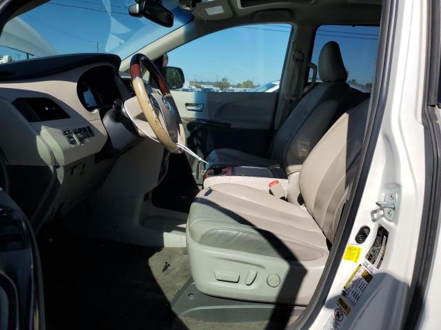 Photo 7 from auction – 2012 TOYOTA SIENNA XLE with VIN 5TDYK3DC2CS239277