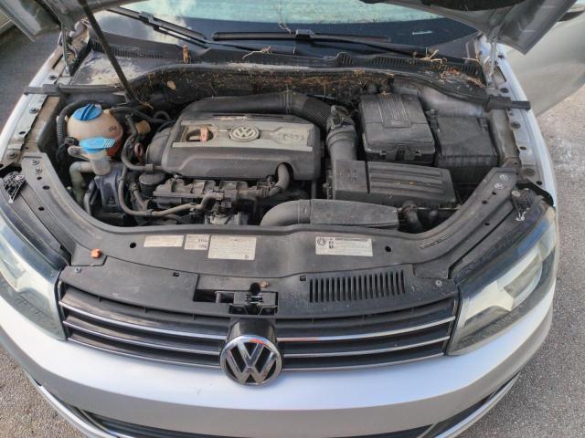 Photo 11 from auction – 2012 VOLKSWAGEN EOS LUX with VIN WVWFW7AH6CV018113