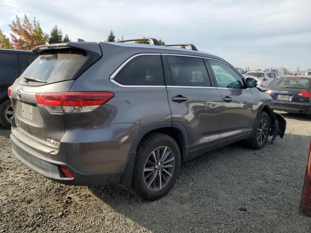 Photo 3 from auction – 2018 TOYOTA HIGHLANDER with VIN 5TDJZRFH3JS538010