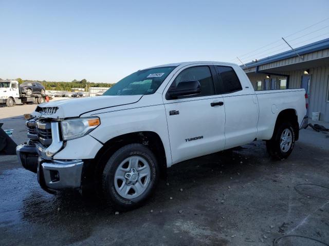 TOYOTA TUNDRA DOU 2015 with VIN 5TFRY5F11FX175922 - Photo from auction