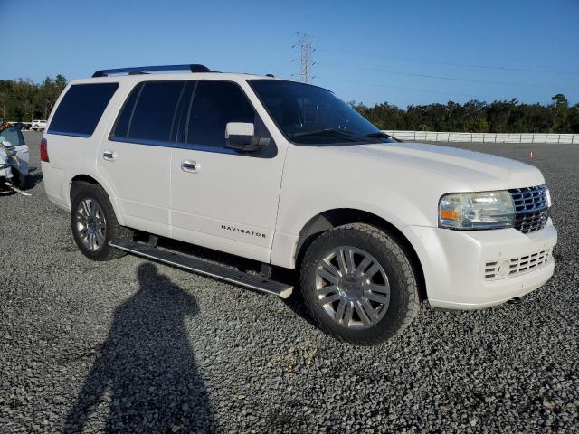 Foto 4 de la subasta – 2011 LINCOLN NAVIGATOR con VIN 5LMJJ2H52BEJ01696