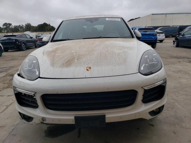 Photo 5 from auction – 2017 PORSCHE CAYENNE SE with VIN WP1AE2A23HLA75401