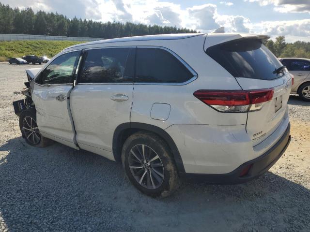 Photo 2 from auction – 2018 TOYOTA HIGHLANDER with VIN 5TDKZRFH1JS538754