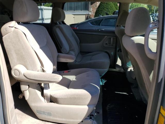 Photo 11 from auction – 2004 TOYOTA SIENNA CE with VIN 5TDZA23C64S036591