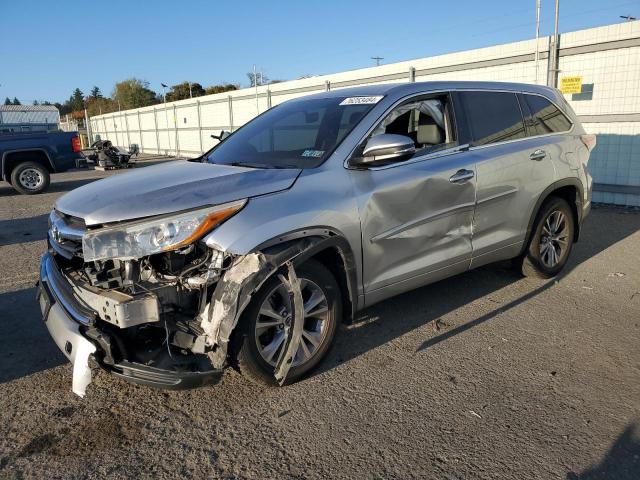 TOYOTA HIGHLANDER 2016 with VIN 5TDBKRFH5GS296628 - Photo from auction
