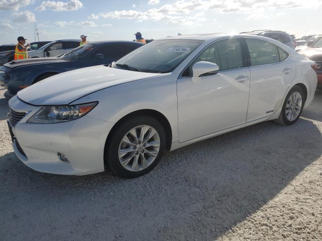 LEXUS ES 300H 2014 con VIN JTHBW1GG8E2075314 - Foto de la subasta