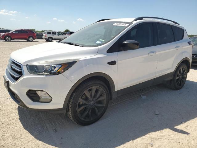 Photo 1 from auction – 2018 FORD ESCAPE SE with VIN 1FMCU9GD9JUB55800