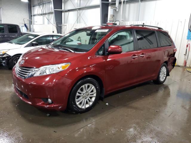Photo 1 from auction – 2016 TOYOTA SIENNA XLE with VIN 5TDYK3DC0GS726273