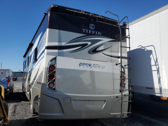 Photo 3 from auction – 2019 FORD F53 with VIN 1F66F5DY7K0A15994
