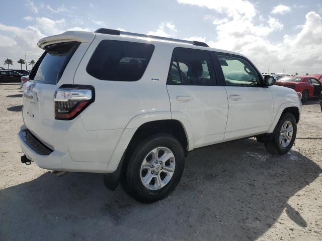 Photo 3 from auction – 2024 TOYOTA 4RUNNER SR with VIN JTEEU5JR1R5306012