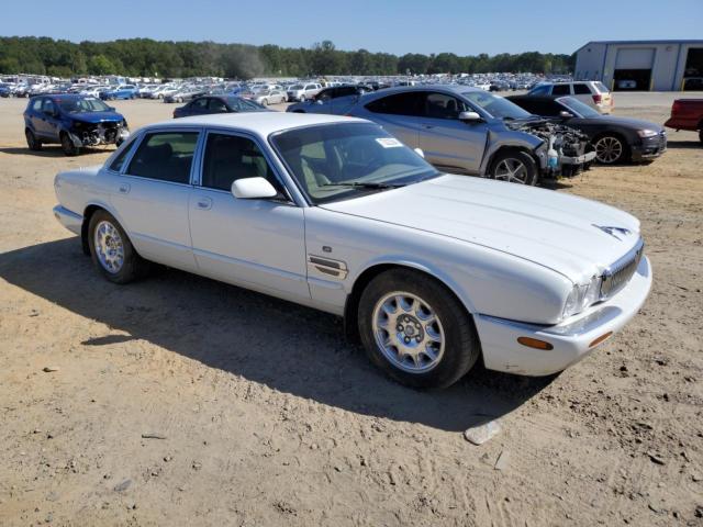 Photo 4 from auction – 2000 JAGUAR XJ8 with VIN SAJDA14C2YLF11720