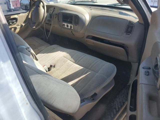 Photo 8 from auction – 2000 FORD F150 with VIN 1FTRX18LXYKA95528