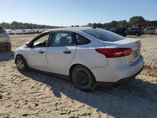 Photo 2 from auction – 2016 FORD FOCUS S with VIN 1FADP3E2XGL393920