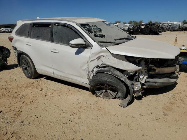 Photo 4 from auction – 2016 TOYOTA HIGHLANDER with VIN 5TDKKRFH0GS136009