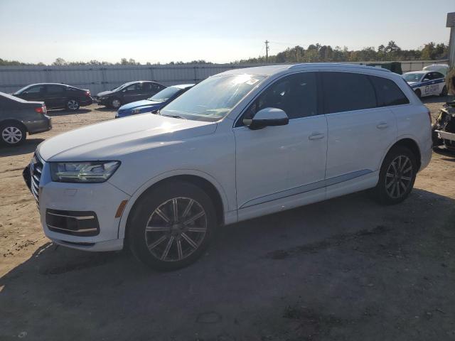 AUDI Q7 PRESTIG 2018 with VIN WA1VAAF79JD019938 - Photo from auction